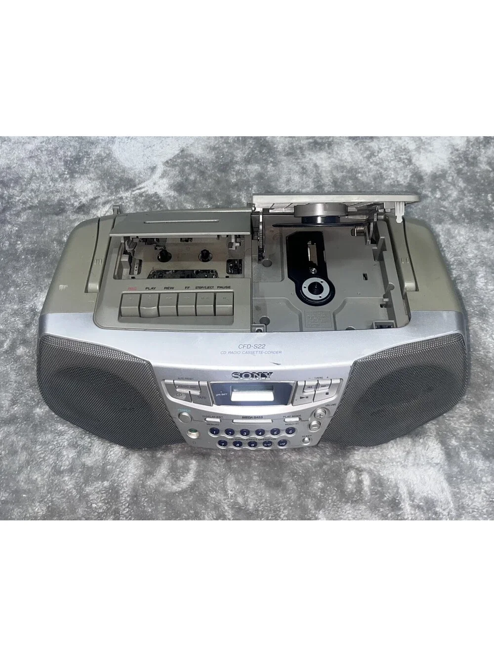 Sony CFD-S22 CD AM/FM Radio Cassette Mega Bass Boombox Works